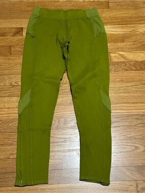 Free People Olive Green Skinny Joggers with Ribbing and Ankle Zippers